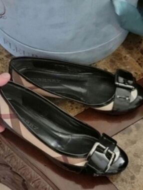 Burberry women's shoes Size 36